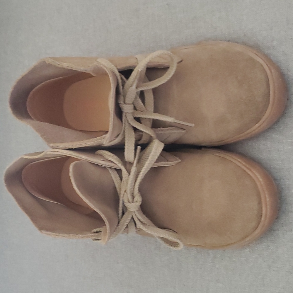 Brand new Crewcuts Macalister Sneaker in brown suede size 1K